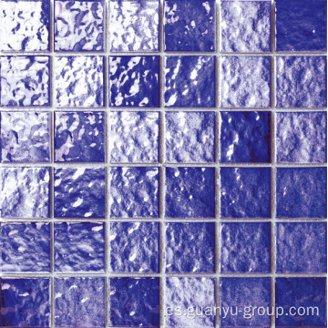 Mosaico de la piscina de porcelana violeta superficie desigual